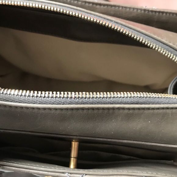 Additional photos of CHANEL Zip Shopping Bag NWT - Picture 7 of 8